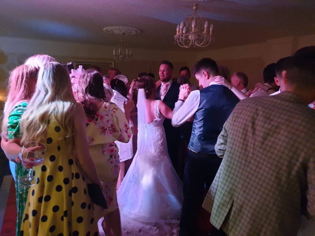 singleton lodge wedding dj