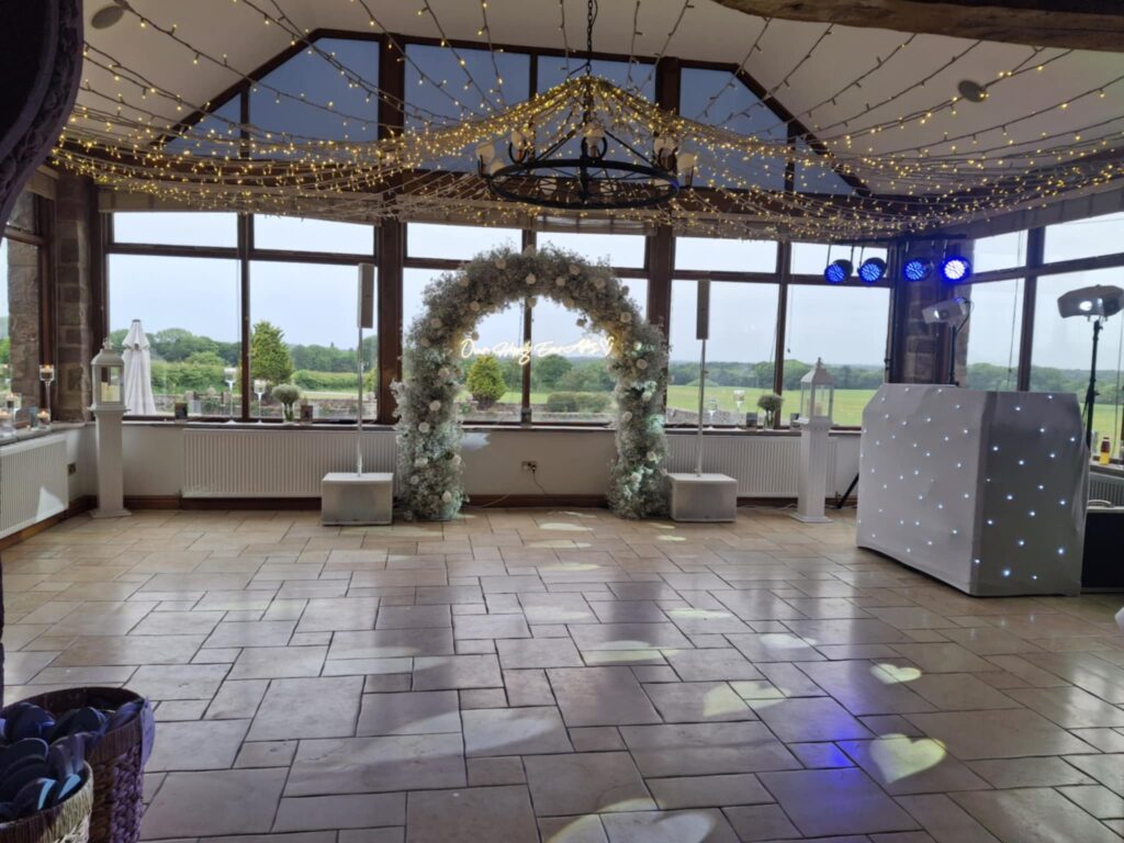 wedding dj set up beeston manor
