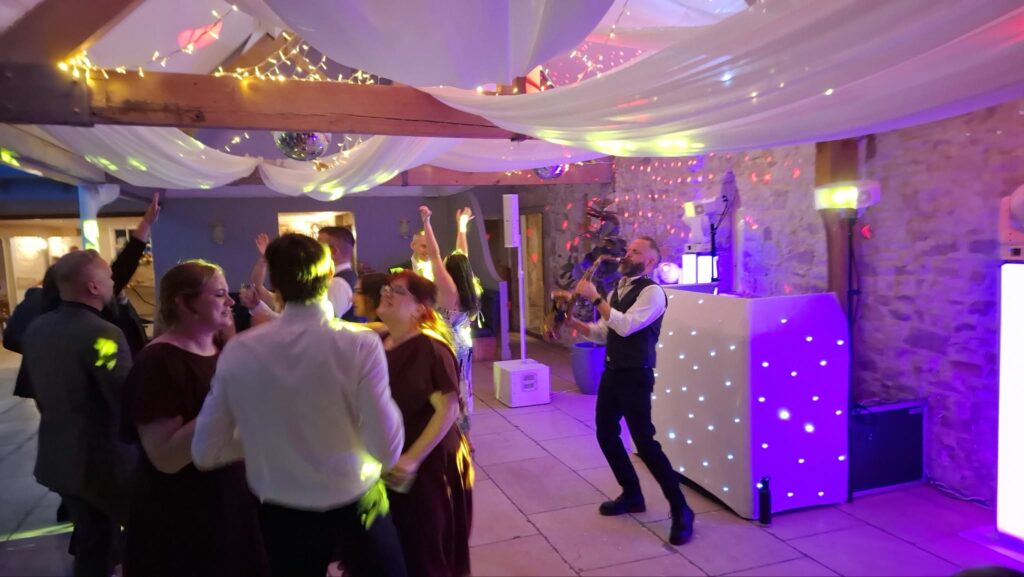 dj & sax wyresdale weddings