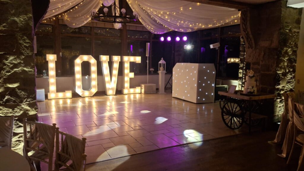 wedding dj beeston manor